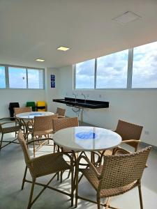 Incrível Ocean Blue a 50 metros do mar e linda vista by HM