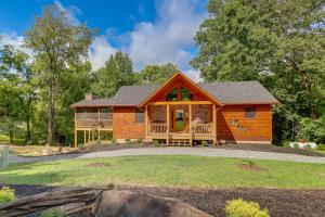 Cabin Near Blue Ridge w/ Fire Pit & Large Deck