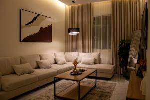 Modern Apartment In Al Quds