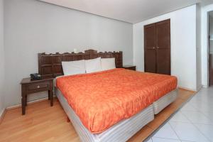 Capital O Hotel Colon Express Guadalajara
