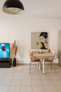 Moderne et paisible maisonette avec jardin