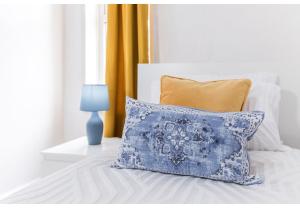 Modern 3BD House in Salford, with free parking