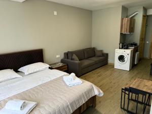 Didveli Gallery B-305