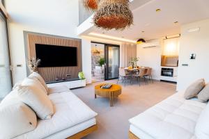 Etheras 2 - Holiday Apartments