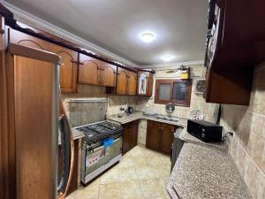 عمارة رقم 7 شارع الغزل والنسيج