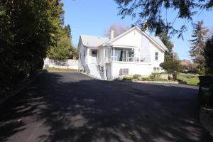 Victoria Gorge Waterway Vacation Home