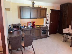 Beachfront Apartment Oasis VIP Club