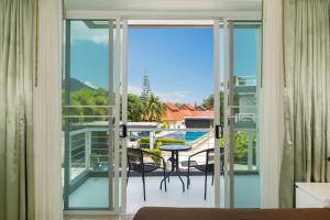 Sunny Paradise Kamala Beach