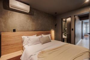 10th Street Three-Bedroom Jacuzzi & Billiard 201