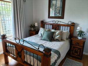 Strand and Sea Cottage