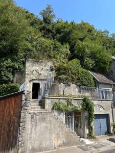 Habitat troglodyte typique et confortable