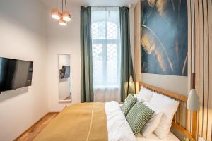 Central Cozy Studio with AC