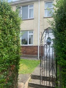 Room only guest accommodation, guest house self catering