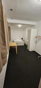 Zimmer in Würzburgerstraße