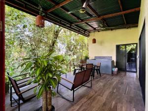 Jungle House with Private Jacuzzi