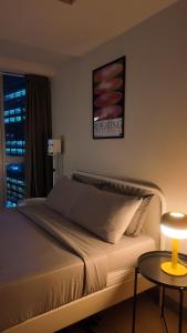 Cozy place in Uptown BGC near Malls and clubs