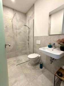 NEU Golden Apartment Zentrum Goldstadt Pforzheim Schlössle