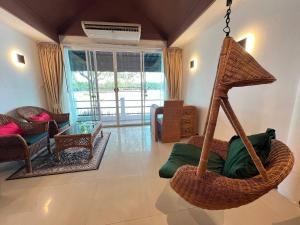 Rainbow Arokaya Welness Resort