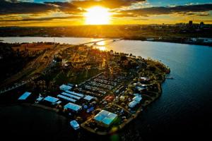 102 - Sudoeste Flat conforto e segurança em hotel