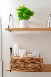 Brand New Studio, Reserved Parking, Walkable