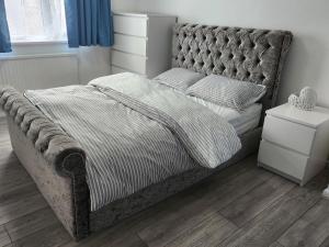 Beautiful two Bedroom house Entire house