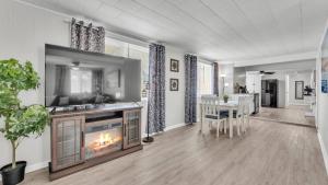 Home Near Sports Park, King-Queen Beds