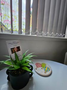 By the Joyous Stays - House with home comforts