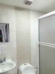 Apartaestudios coral del rodadero - cerca al mar