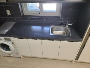 Pentry house Double-decker pentry-structured house 6min walk from Suyu Station line4