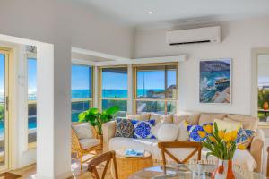 Glenelg Beach House With Private Beachfront Pool