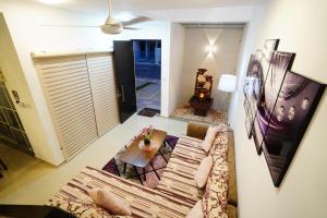 Lavender Villa Negombo Stylish Airport Retreat