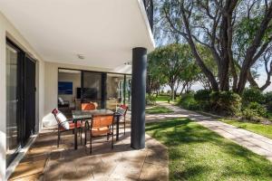 2 CapeView Beachfront Geographe Bay