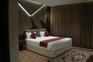 Jas Grand Inn