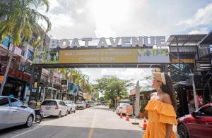 Diamond Resort Phuket walk to Bangtao Beach