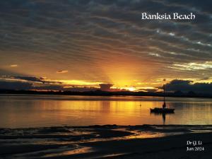 Canal View Holiday-2 Rooms-max for 6-total 150m2 living