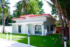 VS Resortวีเอส รีสอร์ท ท่าศาลา