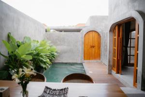 Dharman Royal Villas