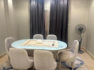 شقة راقية في المهندسين ش جامعة الدول