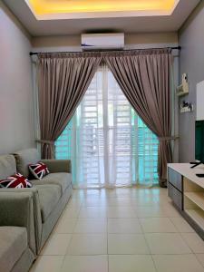 Guesthouse Mergong Jaya l Town Area l Near by Lotus Mergong 8-10 Pax