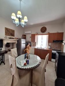 Eirinis Traditional House