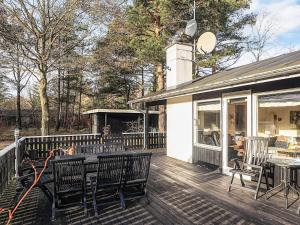 8 person holiday home in Hals-By Traum