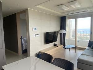 Sokcho Whalejib The Blue Terra Ocean Stay