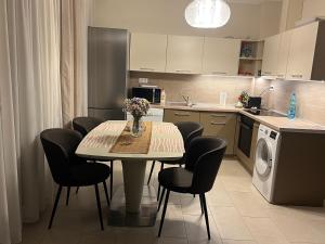 Paris Yard Apartman with free parking