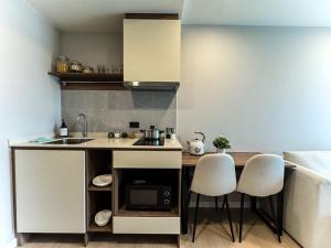 New Stylish Cozy One-bedroom Apartment in Bangtao, Phuket, Near EDC