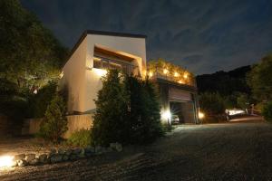 Floating Whale Gapyeong Pool Villas Spa Resort