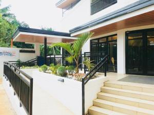 White Breeze Palawan Boutique Hotel