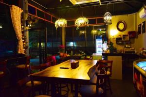 Nantharom Hotel and Restaurant