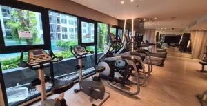 Sea View Walk to Beach & Mall The Base Central Pattaya Condo