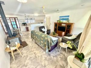 The Five Rocks Beach Bungalow