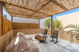 Villa Zama - Earthy-Chic 2BR with Pool in Canggu